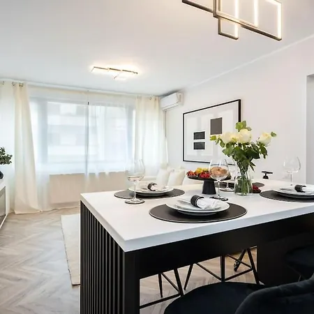 公寓 Mellow - Calea Victoriei - 2br Luxury 布加勒斯特