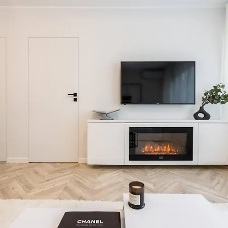 Apartment Mellow - Calea Victoriei - 2br Luxury Bucharest